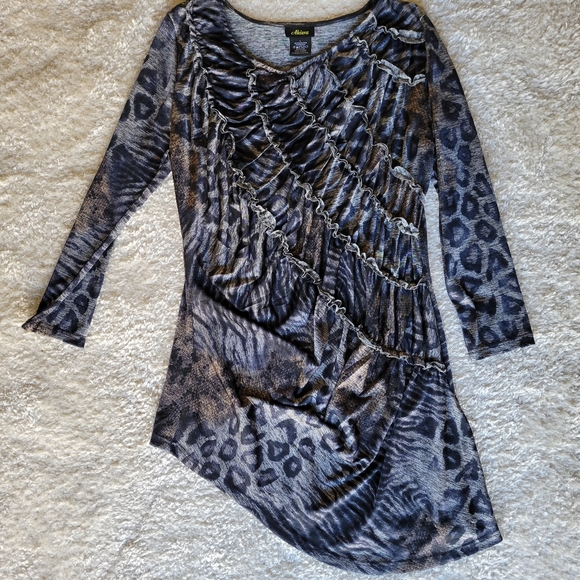 Akiera asymmetrical tunic top size large snake and leopard print - Picture 1 of 10